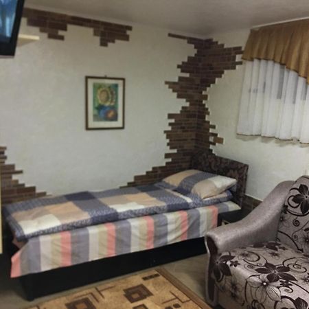 Hotel Rafinad Λβιβ Εξωτερικό φωτογραφία
